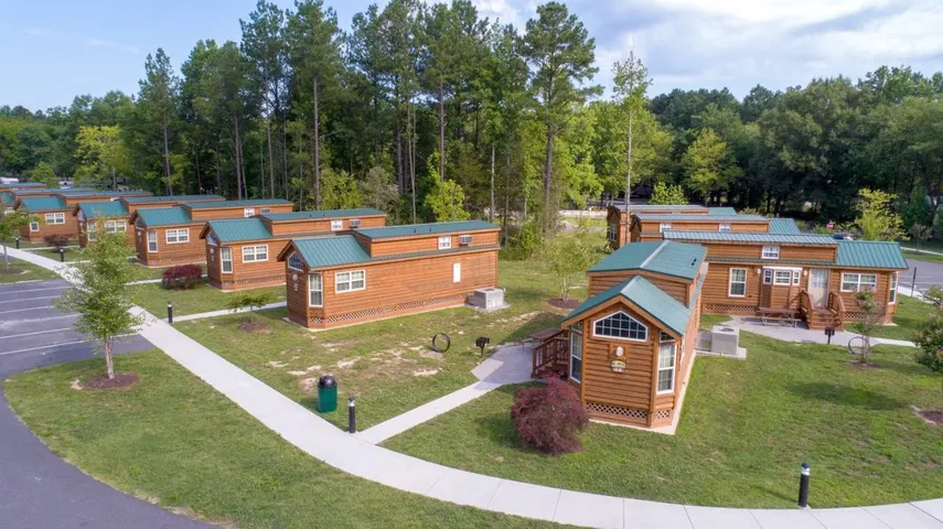 Camping für 10 Personen, mit Pool und Terrasse - 1