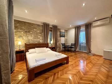 Maison d’hôte pour 2 personnes, avec terrasse et vue à Trogir