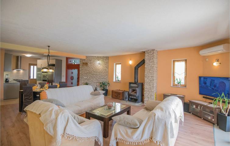Modernes Apartment mit Pool in der Nähe von Imotski – WLAN, Terrasse und Parkplatz in Imotski, Makarska Riviera