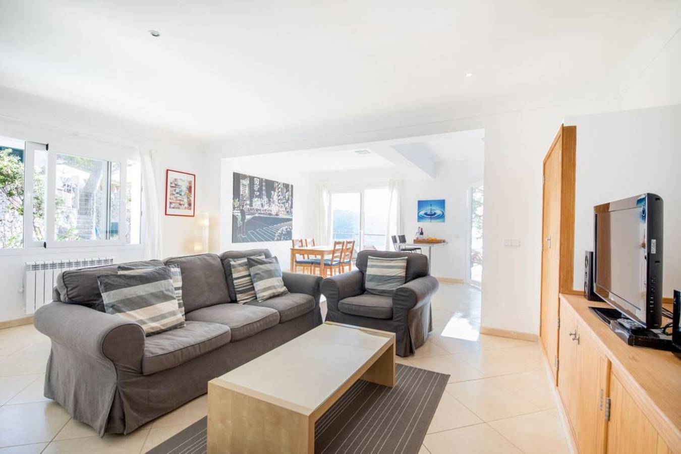 Entire apartment, Holiday Apartment Mestral with Sea View, Mountain View, Balcony, Terrace & Pool in Port de Sóller, Sóller