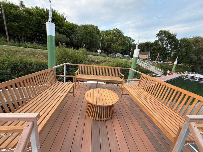 Bateau pour 4 personnes, avec vue sur le lac ainsi que vue et jardin dans Île de France