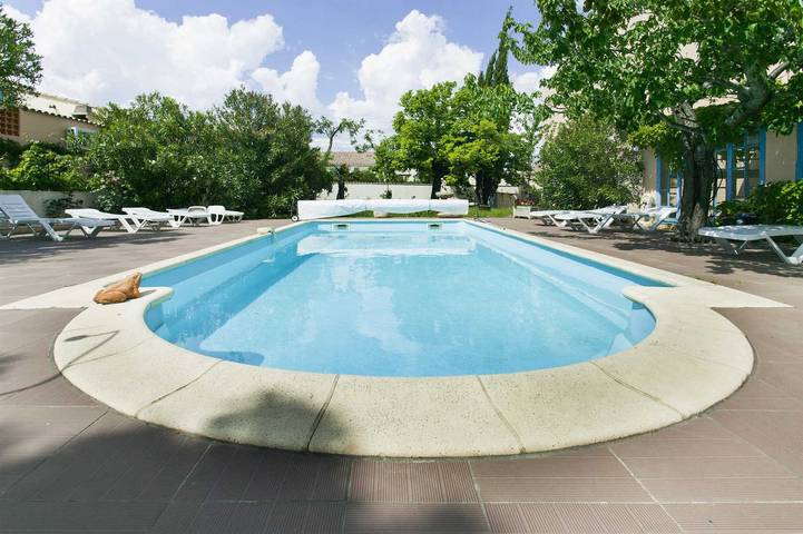 Gîte pour 6 personnes, avec Terrasse et Piscine