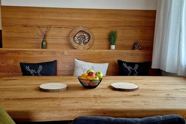 Ganze Wohnung, Stilvoll eingereichtete Traum-Ferienwohnung in Hohe Tauern, Lendorf