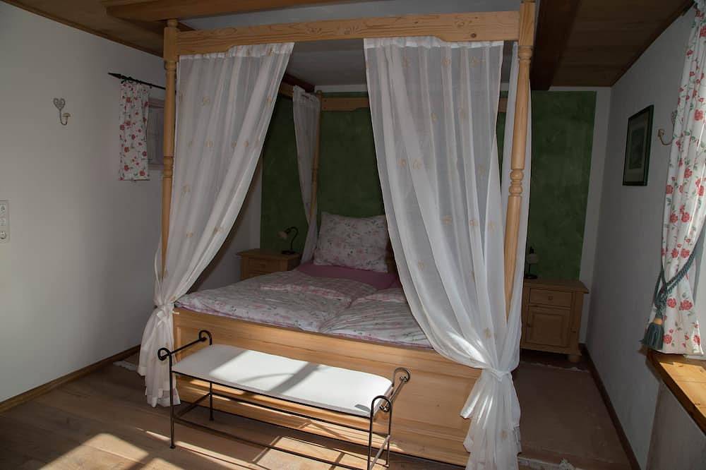 Ganze Wohnung, Ferienwohnung mit Charme - genießen Sie die Aussicht von der verglasten Terrasse in Münsingen, Neckar-Alb