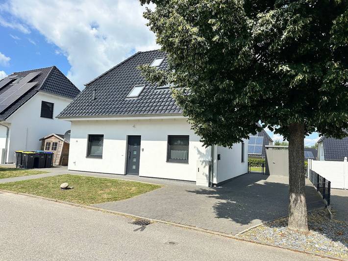 Ferienhaus für 8 Personen, mit Seeblick und Garten sowie Sauna, mit Haustier in Göhren-Lebbin - 2