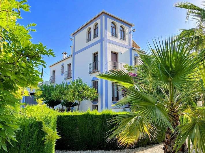 Casa rural para 16 personas, con jardín además de piscina y jacuzzi en Lucena - 3