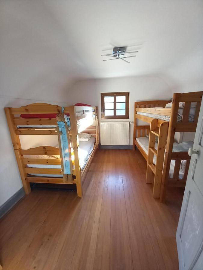 Location de vacances pour 4 personnes, avec vue sur le lac et vue ainsi que terrasse et jardin, animaux acceptés à Belval - 4