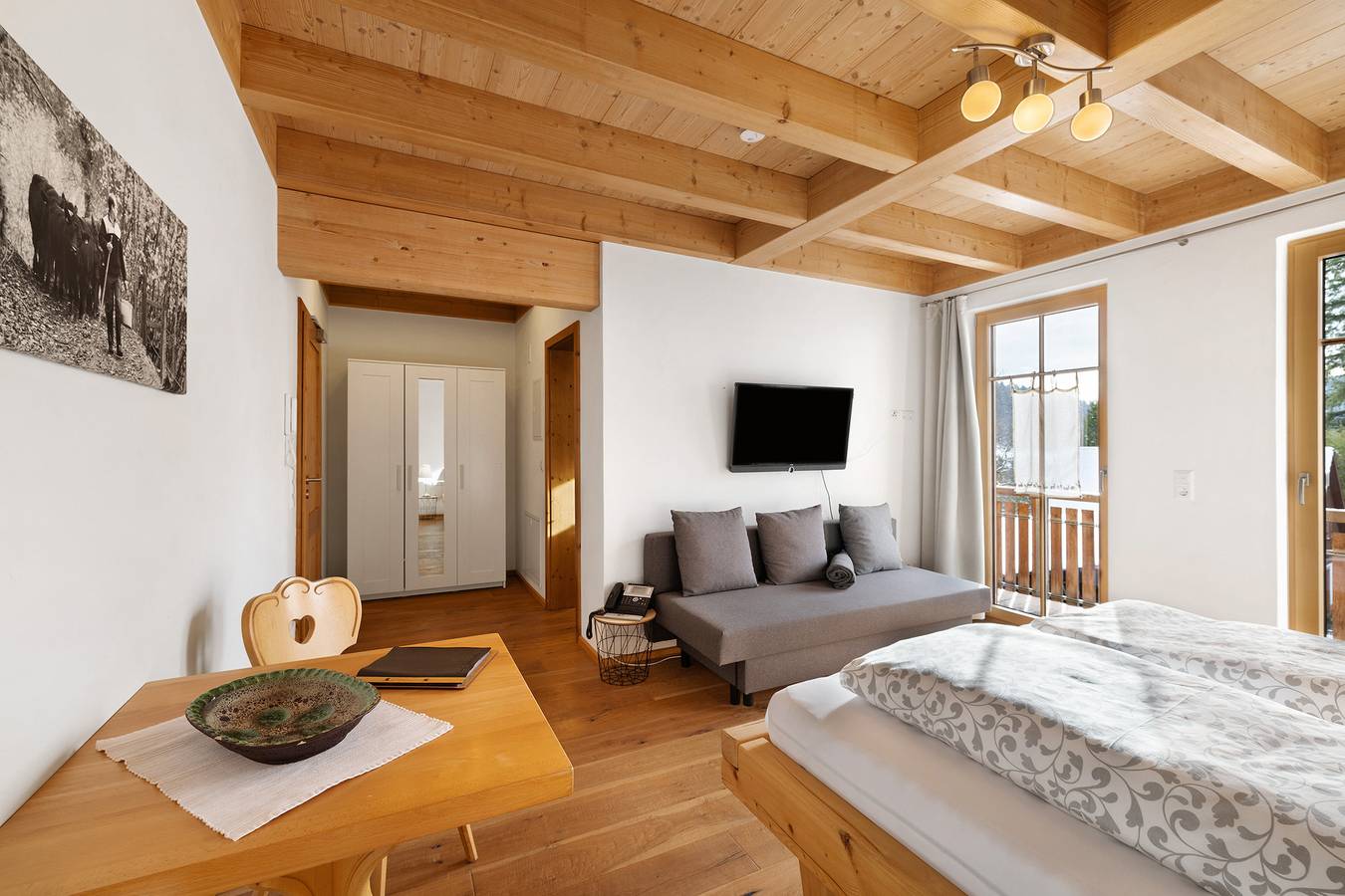 Zimmer 'Leibgeding' mit Bergblick, Gemeinschaftsterrasse und Wi-Fi in Alpirsbach, Kinzigtal