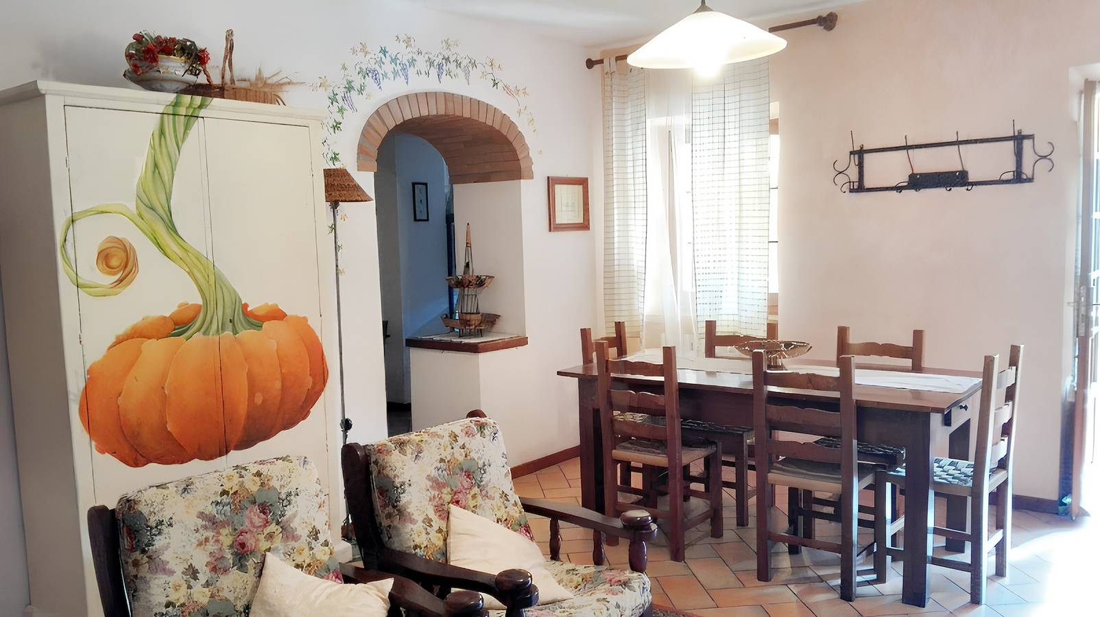 Apartamento entero, Apartamento espacioso en Lisciano Niccone con vistas a la montaña in Lisciano Niccone, Valtiberina