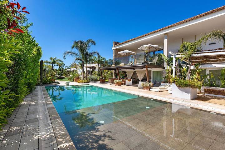 Villa pour 14 personnes, avec jardin - 1