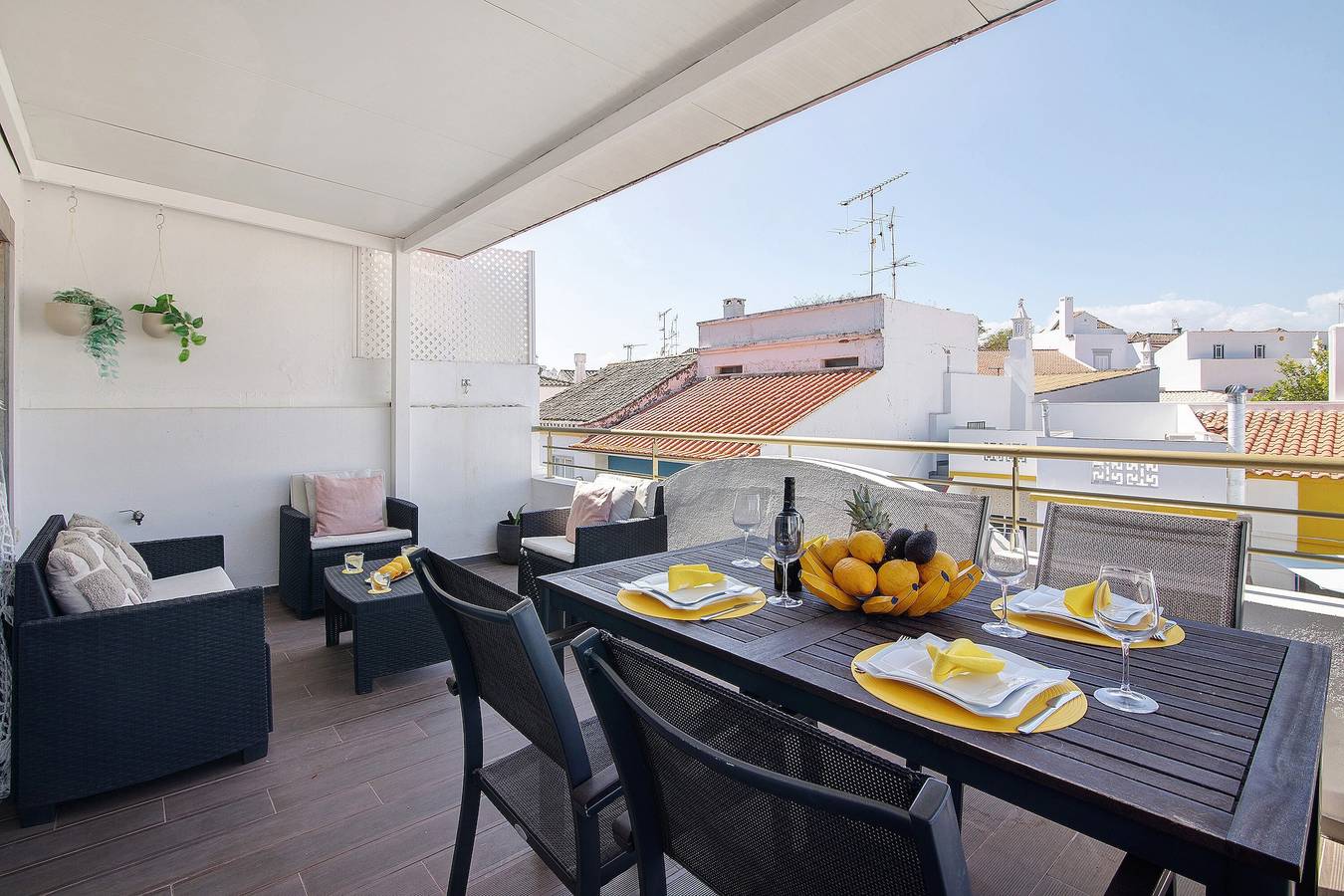 Appartement entier, Maison de vacances 'Flor De Sol House' avec terrasse privée et Wi-Fi in Tavira, Tavira (Santiago)