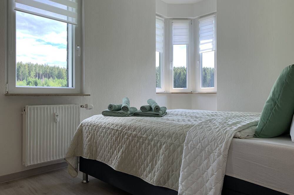 Genießt euren Urlaub im modernen Ferienhaus für 10+3 Gästen in Tanne, Harzvorland