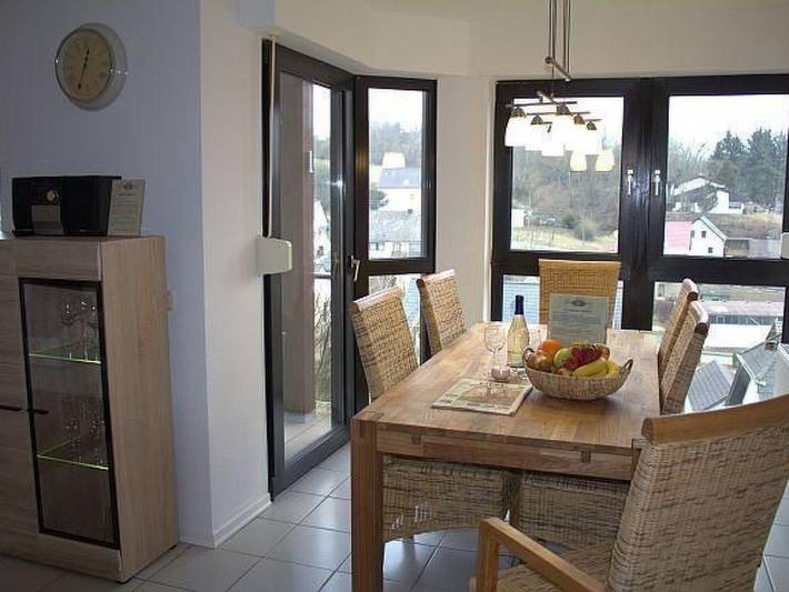 Ganze Wohnung, Elegante Ferienwohnung in Schalkenmehren in Schalkenmehren, Vulkaneifel
