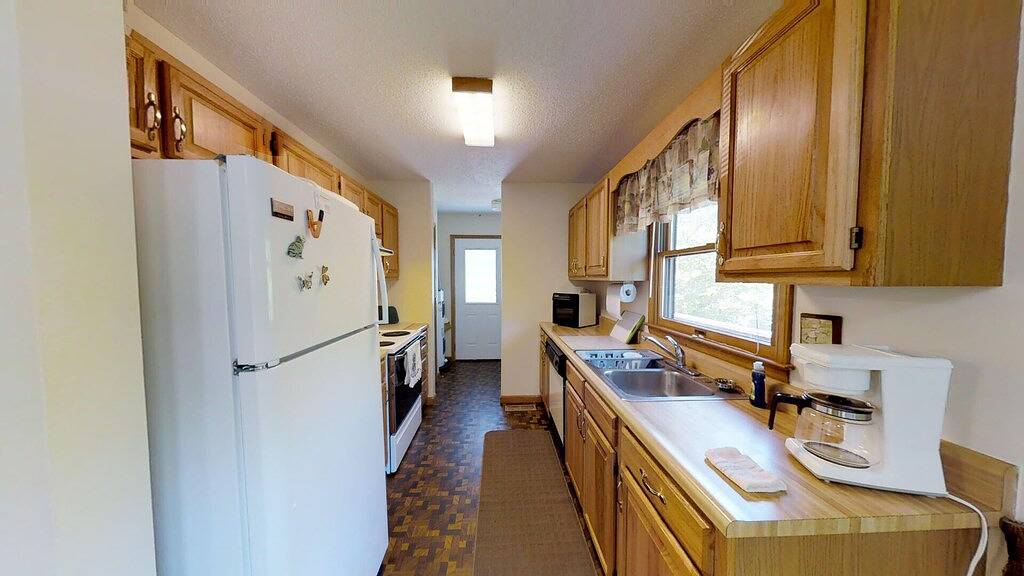 Log Cabin for 4 Guests in Nantahala, Macon County