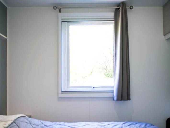 Camping pour 4 personnes, avec terrasse et piscine en Corrèze - 3