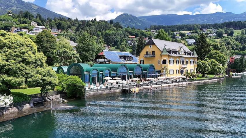 Hôtel pour 2 personnes, avec jardin et vue ainsi que vue sur le lac et sauna, animaux acceptés