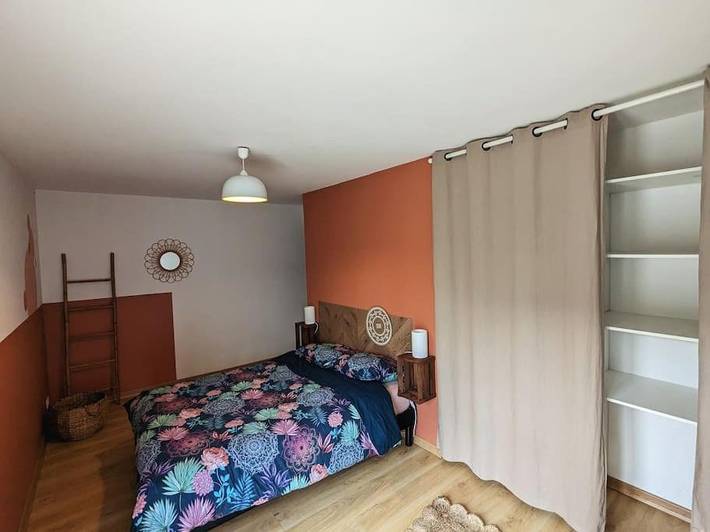 Location de vacances pour 10 personnes, avec jardin ainsi que terrasse et piscine à Villesèque - 3