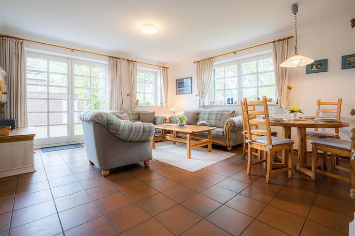 Ferienhaus für 3 Personen, mit Terrasse und Garten - 1