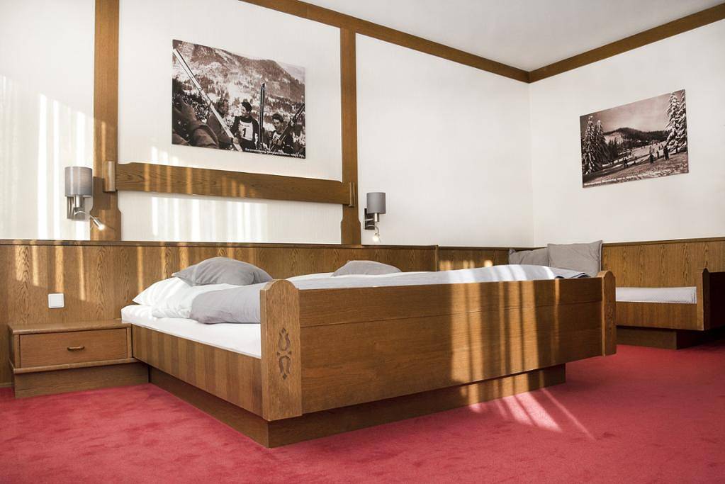 Haus Kohl - Doppelzimmer (18qm) mit Balkon in Semmering, Wiener Alpen in Niederösterreich