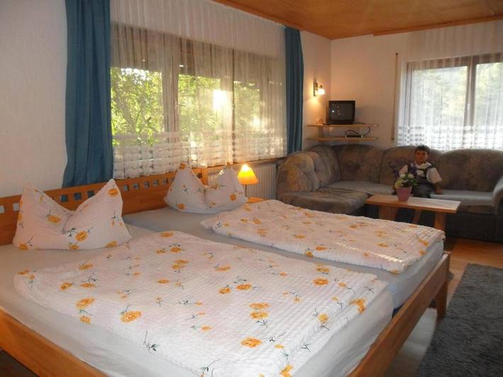 Camping für 2 Personen, mit Garten und Pool sowie Ausblick in Baden-Württemberg - 3
