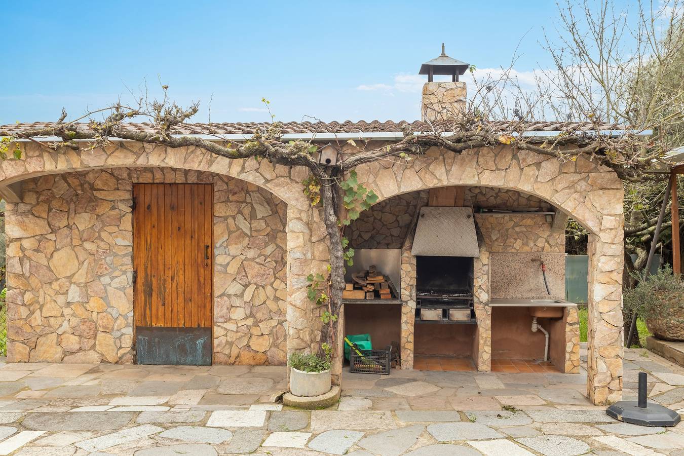 Villa 'Casa Raymond' con vistas a la montaña, piscina privada y Wi-Fi in Massanet de la Selva, Costa Brava