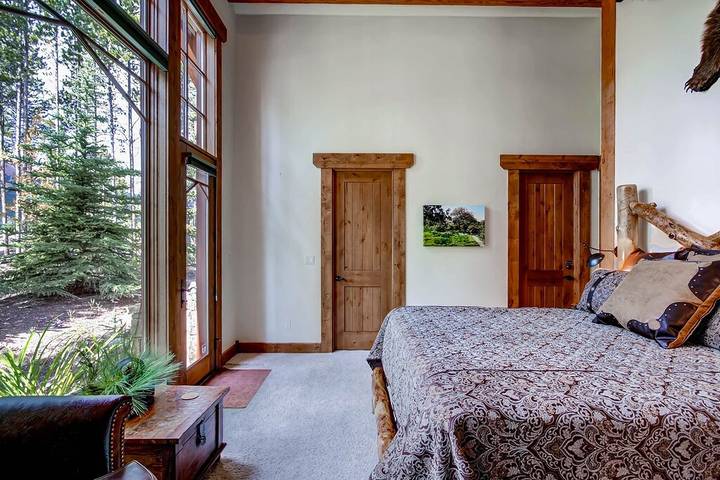 Vacation home for 12 people, with balcony and hot tub in Breckenridge