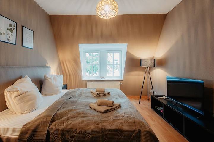 Apartamento entero, Big City 2-zimmer-appartement mit Wohnküche - Luga Homes - Chausseehaus in Leipzig Mitte, Leipzig