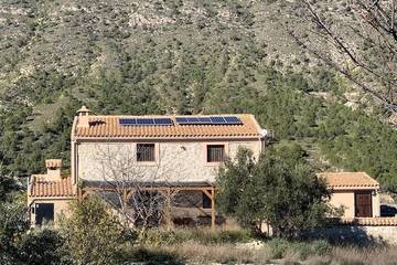 Location de vacances pour 6 personnes, avec terrasse et jardin à Abarán