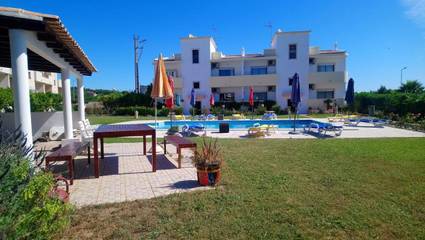 Cottage pour 4 personnes, avec jardin ainsi que vue et piscine à Moncarapacho