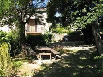 Gîte pour 5 personnes, avec jardin et balcon à Les Assions