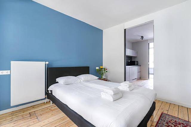 B&b voor 4 personen, with Balkon and Terras as well as Uitzicht in Jordaan