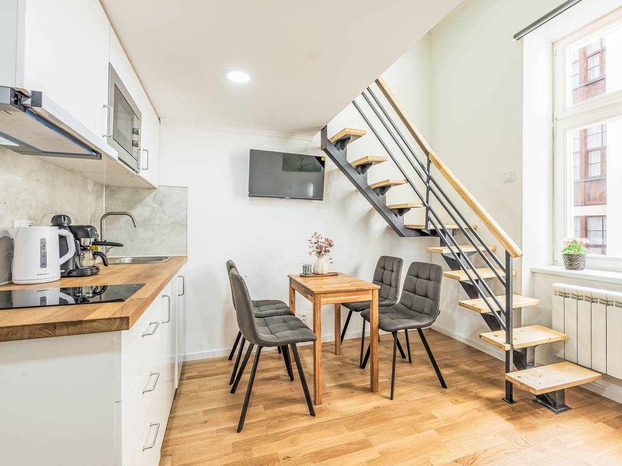 Geheel appartement, Čelakovsky in Nové Město (Praha), Praag