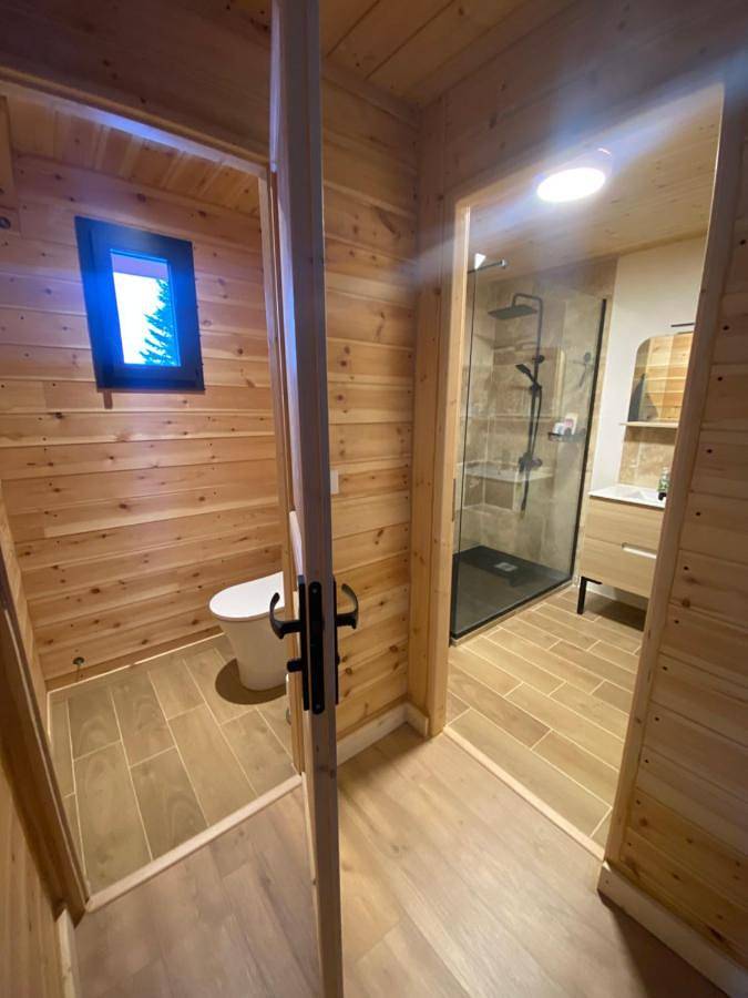 Gîte pour 10 personnes, avec vue et jardin dans Chabanon Selonnet - 4