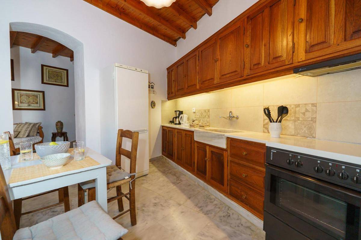 Appartement entier, Captain D - Hydra Dream Houses in Hydra