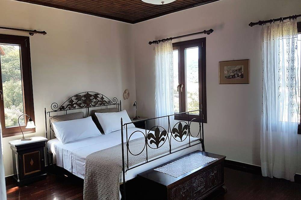 Villa Petri - Ein schönes Haus mit einem atemberaubenden Blick! in Petra (Griechenland), Lesbos