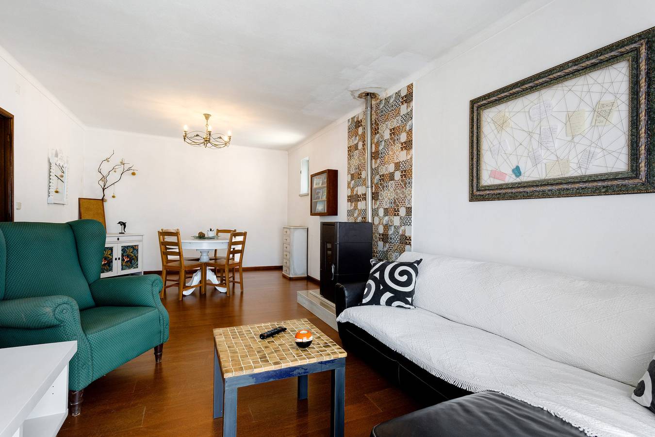 Appartamento intero, Appartamento '2 Quartos' con balcone e Wi-Fi in Vau, Leiria District