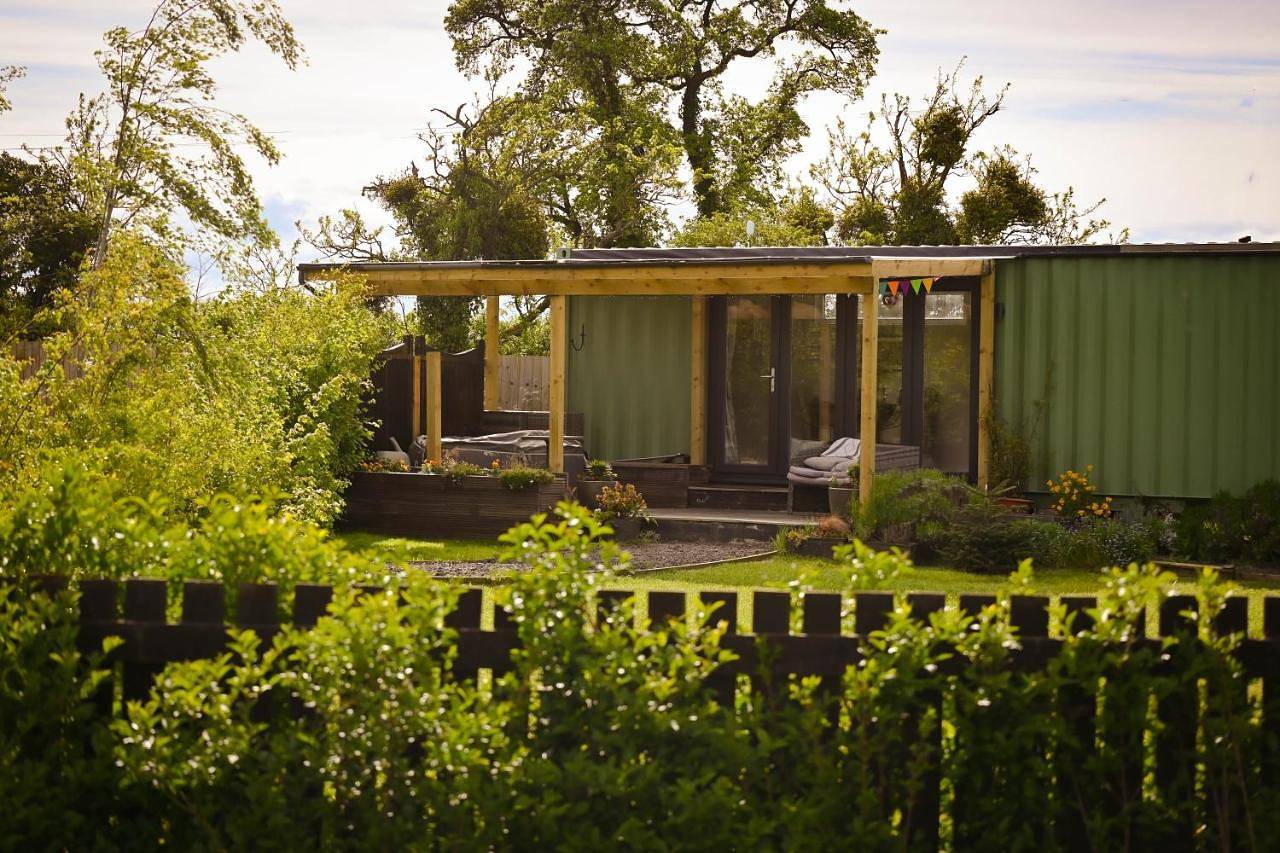 Mobile Home in Badsey, Worcestershire