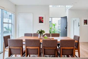 Holiday Home for 12 People in Auckland, Auckland Council, Photo 4