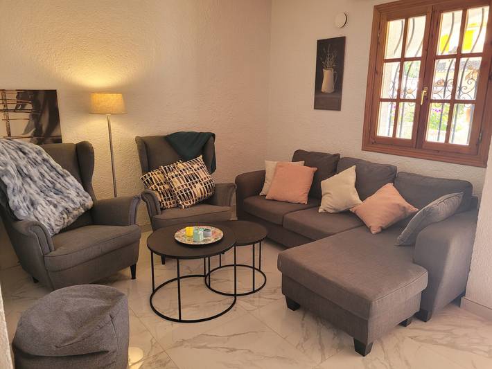 Casa de huéspedes para 4 personas, con piscina además de balcón y jardín en Dénia - 3