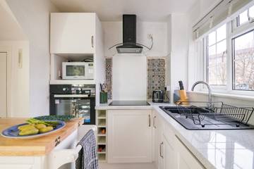 Holiday Home for 3 People in Ealing, London, Photo 1