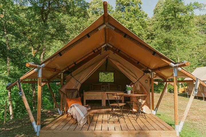Camping pour 4 personnes, avec vue et jardin ainsi que piscine et bassin pour enfant en Suisse - 2