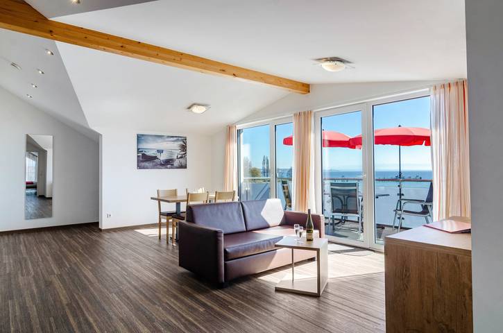 Ferienwohnung für 4 Personen, mit Balkon und Garten sowie Seeblick am Bodensee