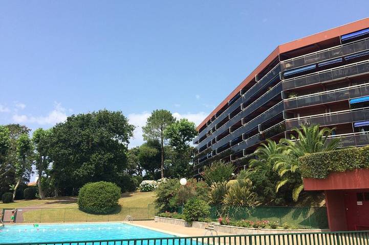 Ferienhaus für 3 Personen, mit Garten und Balkon sowie Pool, mit Haustier