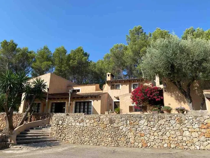 Chalet para 4 personas, con vistas además de piscina y jardín - 1
