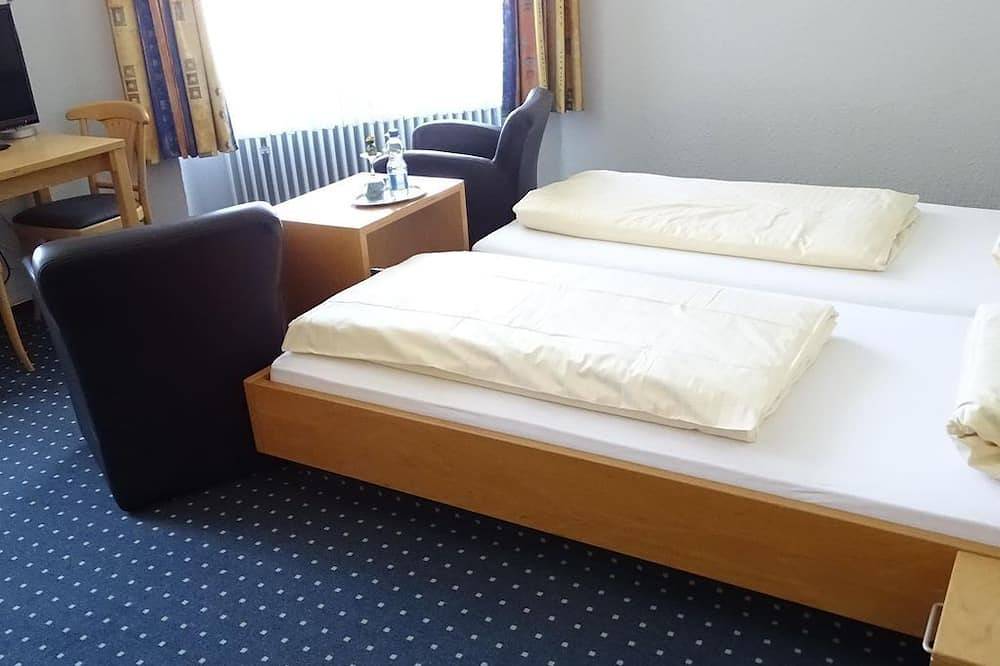 Doppelzimmer Dusche/Wc - Hotel am Ceresplatz in Manderscheid, Bernkastel-Kues & Umgebung