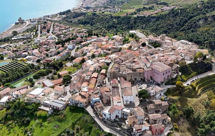 Casa vacanza per 3 persone, con Panorama a Roseto Capo Spulico
