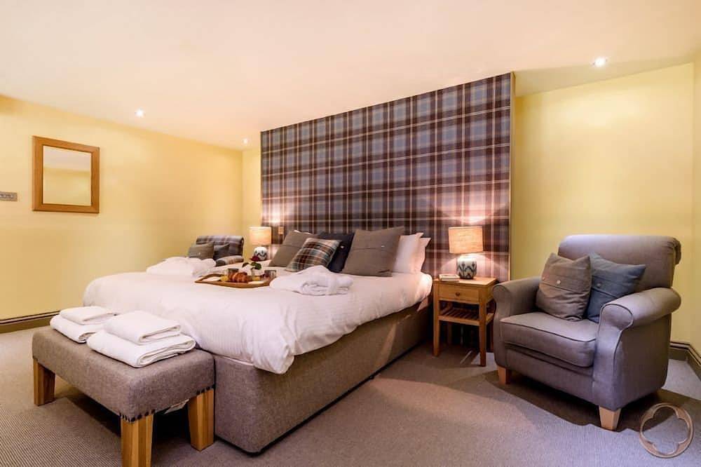 Ganze Wohnung, Highland Club Direct Immobilien - Caladh Apartment im Kloster am Loch Ness - Wlan - Pool - in Fort Augustus, Highlands