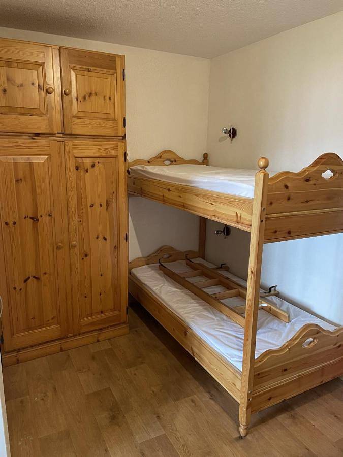 Gîte pour 4 personnes, avec terrasse et vue dans Saint-Jean-Montclar - 4