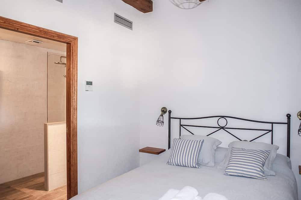 Costa Brava Apartment, Casa Alt Empordà, piscina privada. barbacoa, playas in Ventalló, Alt Empordà