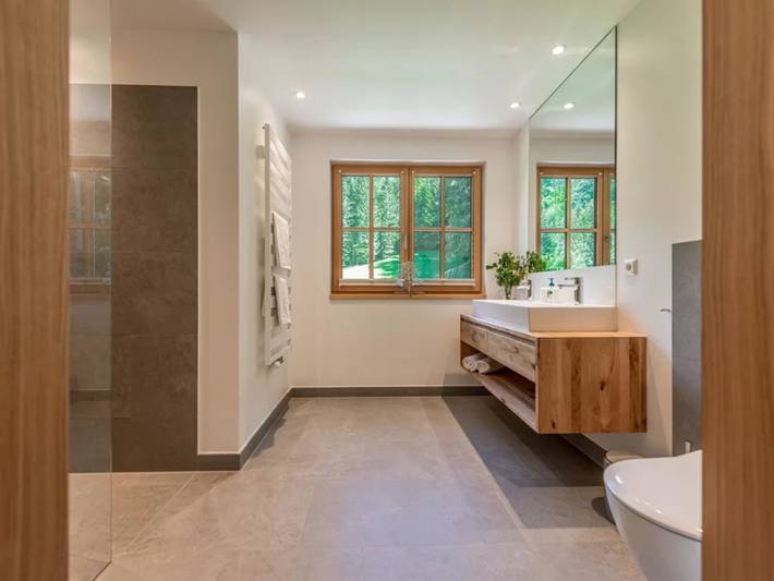 Chalet für 12 Personen, mit Balkon und Terrasse sowie Garten und Sauna in Haus - 4